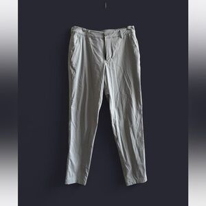 Lululemon Athletica Men's Light Gray Chinos